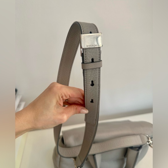 Givenchy Medium Pandora Flap Handbag Gray - Picture 12 of 16